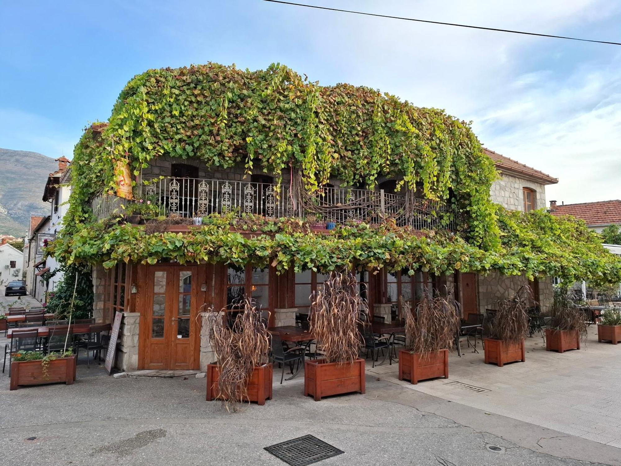 Ras Trebinje Stari Grad Bed & Breakfast Luaran gambar